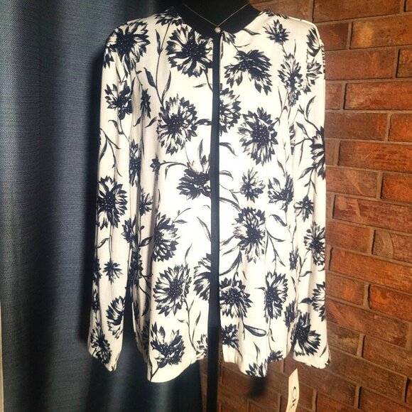 NWT! Carroll Reed Black & White Floral Long Sleeve Zip Front Cardigan - Size L - Picture 1 of 13